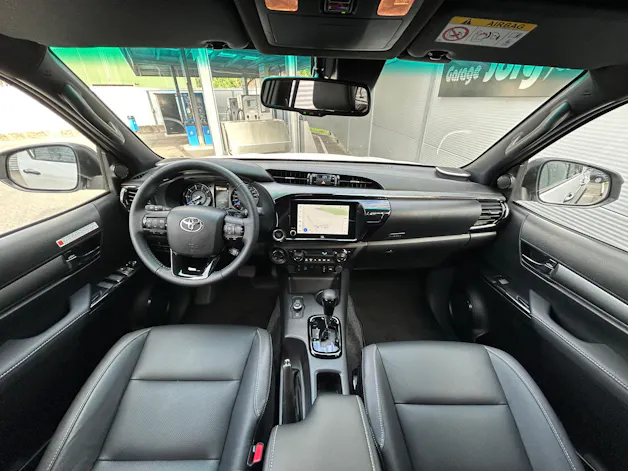 Toyota Hilux Double Cab.-Pick-up 2.8 D-4D MHEV 204 Invincible
