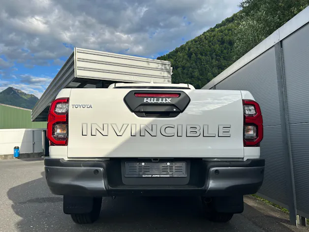 Toyota Hilux Double Cab.-Pick-up 2.8 D-4D MHEV 204 Invincible