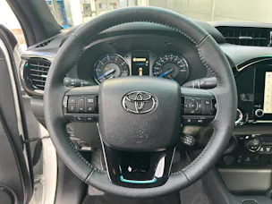 Toyota Hilux Double Cab.-Pick-up 2.8 D-4D MHEV 204 Invincible