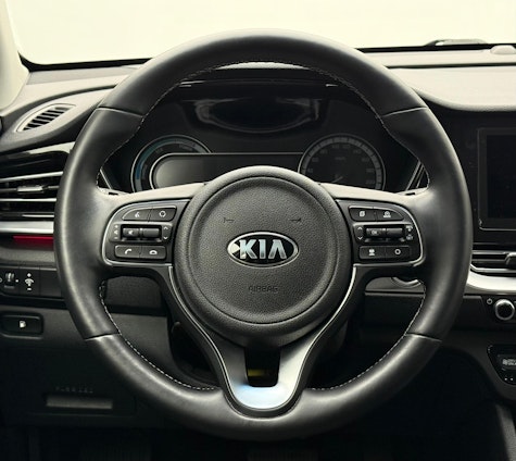 Vehicle image 7 Vehicle image 7