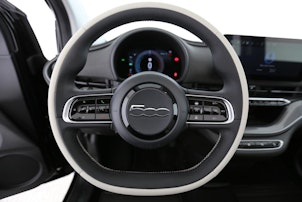 Vehicle image FIAT 500 Cabrio La Prima