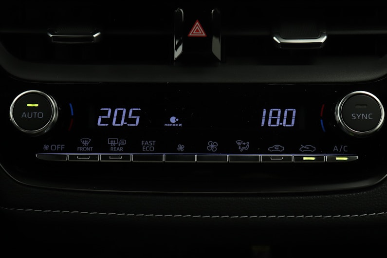 Vehicle image TOYOTA COROLLA