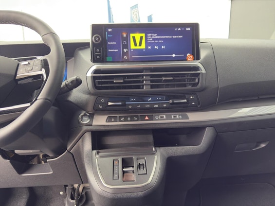 Vehicle image 12 Vehicle image 12