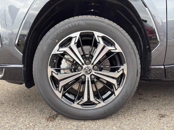 Vehicle image 8 Vehicle image 8