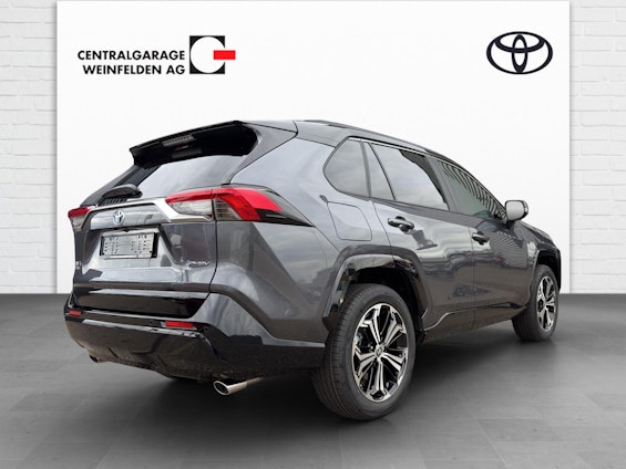 Vehicle image 5 Vehicle image 5