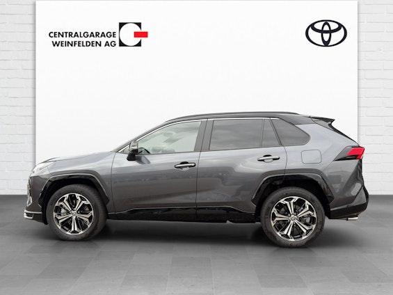 Vehicle image 2 Vehicle image 2