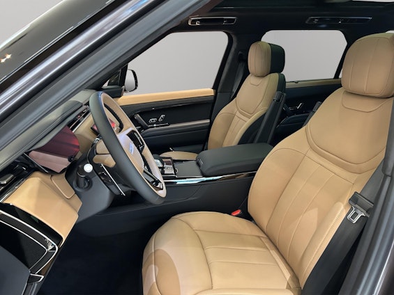 Vehicle image 9 Vehicle image 9