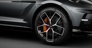 Vehicle image ASTON MARTIN DBX 707 4.0 V8 Bi-Turbo