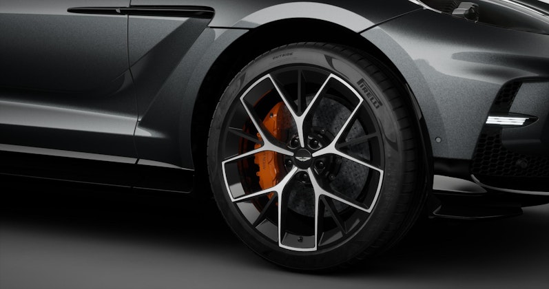 Vehicle image ASTON MARTIN DBX