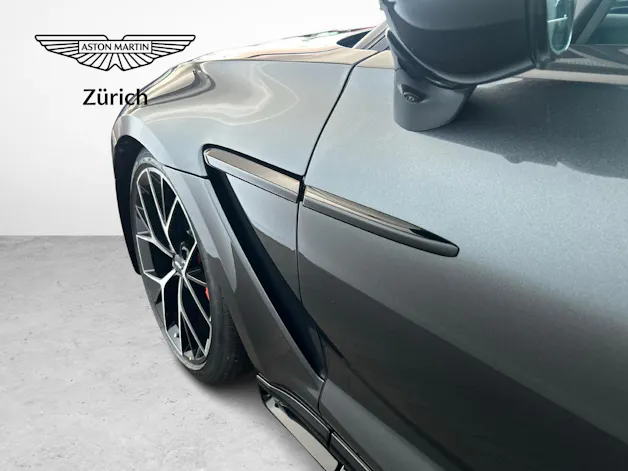 ASTON MARTIN DBX 707 4.0 V8 Bi-Turbo