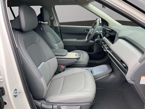 Vehicle image 9 Vehicle image 9