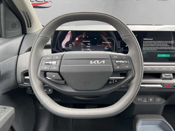 Vehicle image 10 Vehicle image 10