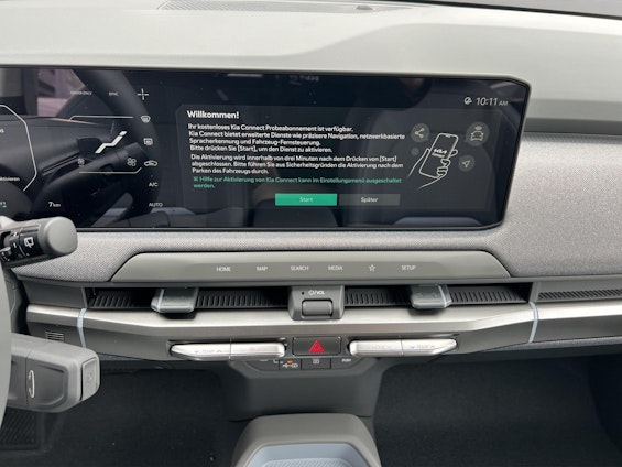 Vehicle image 13 Vehicle image 13