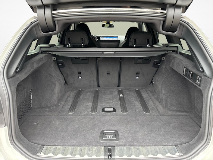 Vehicle image BMW 3 SERIES