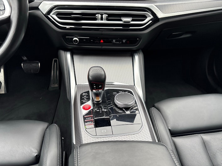 Vehicle image BMW 3 SERIES