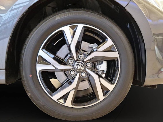 Vehicle image 15 Vehicle image 15