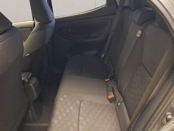 Vehicle image 9 Vehicle image 9