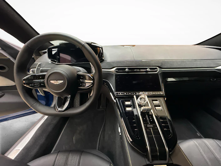 image du véhicule ASTON MARTIN V12 Vantage