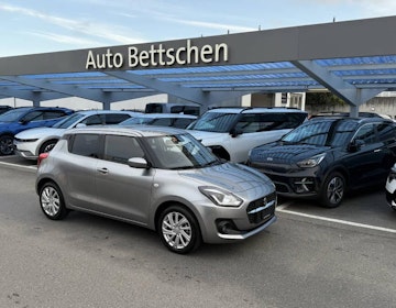 Vehicle image SUZUKI SWIFT 0 Vehicle image SUZUKI SWIFT 0