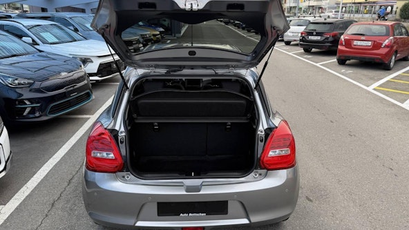 Vehicle image 5 Vehicle image 5