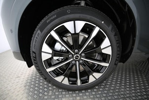 Vehicle image VOLVO XC60 2.0 T6 TE Ultra Dark eAWD