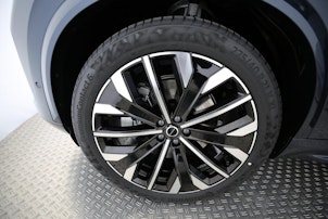 Vehicle image VOLVO XC90 2.0 T8 TE Ultra Dark eAWD