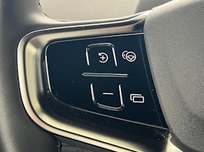 Vehicle image VOLVO EX30 E60 Twin Plus Performance AWD / ab 3,99% Leasing inkl. 1 Jahr Protect Autoversicherung