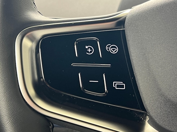 Vehicle image VOLVO EX 30