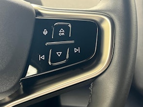 Vehicle image VOLVO EX30 E60 Twin Plus Performance AWD / ab 3,99% Leasing inkl. 1 Jahr Protect Autoversicherung