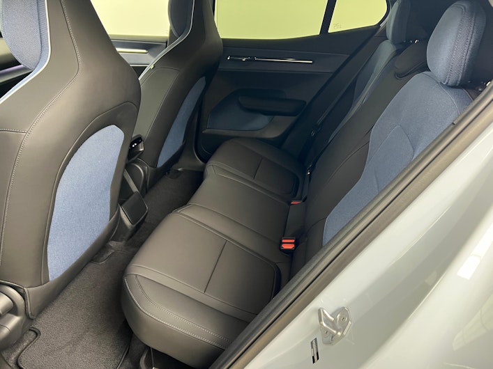 Vehicle image VOLVO EX 30