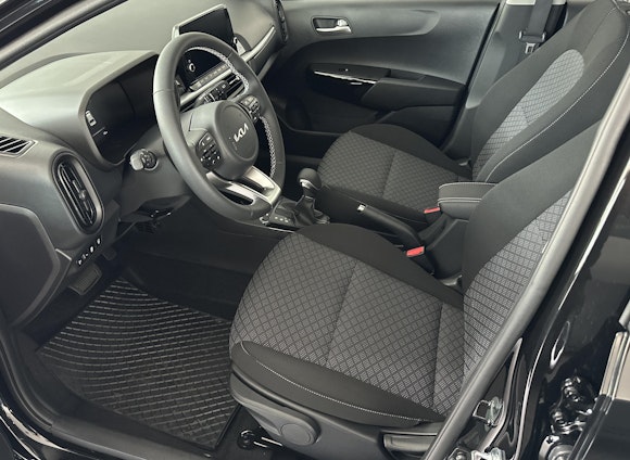 Vehicle image 8 Vehicle image 8