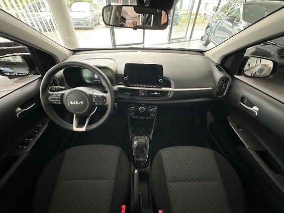 Vehicle image 9 Vehicle image 9