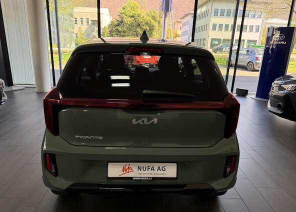 Vehicle image 5 Vehicle image 5