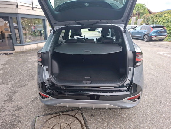 Vehicle image 5 Vehicle image 5