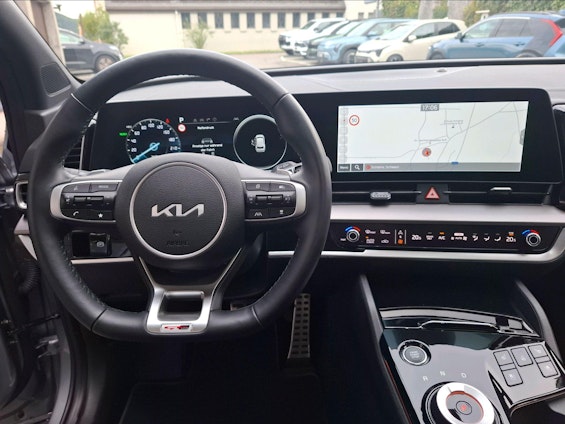 Vehicle image 9 Vehicle image 9