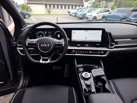 Vehicle image 10 Vehicle image 10