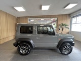First vehicle image