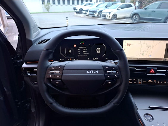 Vehicle image 10 Vehicle image 10