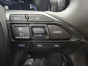 Vehicle image TOYOTA Yaris Cross 1.5 VVT-i HSD Adventure AWD-i