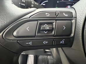 Vehicle image TOYOTA Yaris Cross 1.5 VVT-i HSD Adventure AWD-i