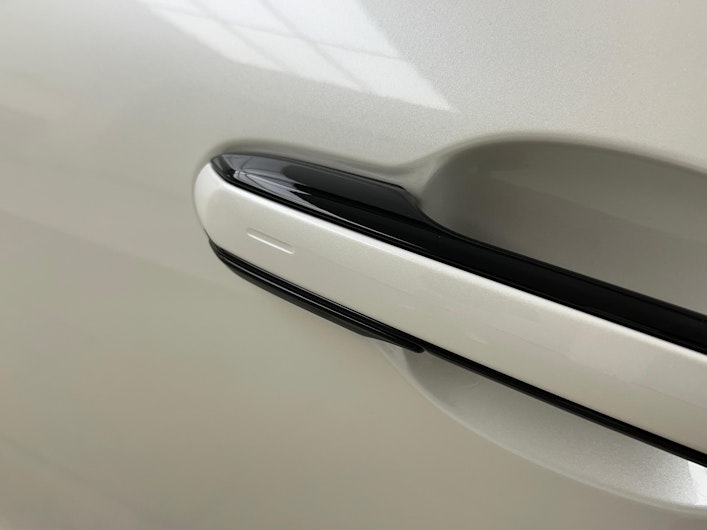 Vehicle image LEXUS LBX