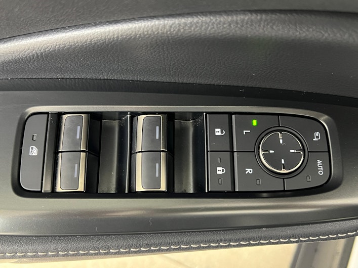 Vehicle image LEXUS LBX