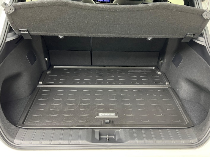 Vehicle image LEXUS LBX