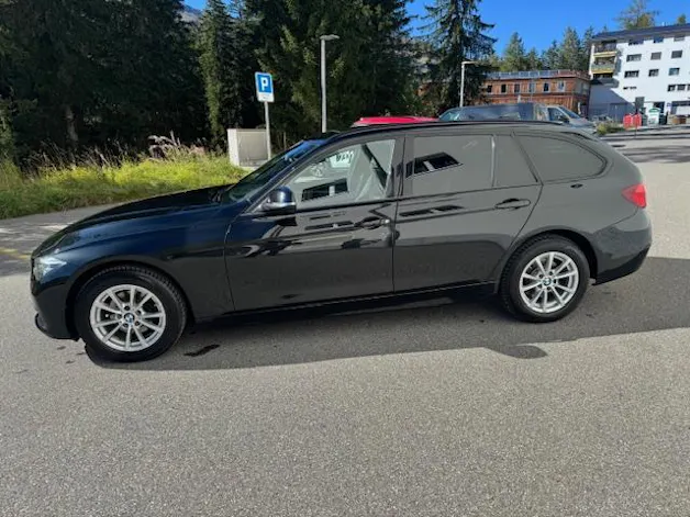 BMW 320i xDrive Touring