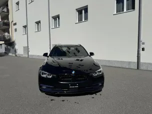 BMW 320i xDrive Touring