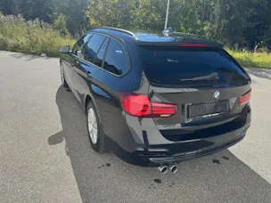 BMW 320i xDrive Touring