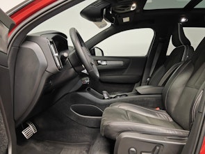 Vehicle image VOLVO XC40 1.5 T5 PiH R-Design