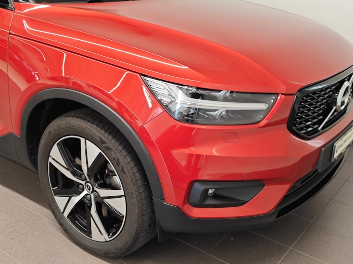 Vehicle image VOLVO XC40