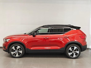 Vehicle image VOLVO XC40 1.5 T5 PiH R-Design