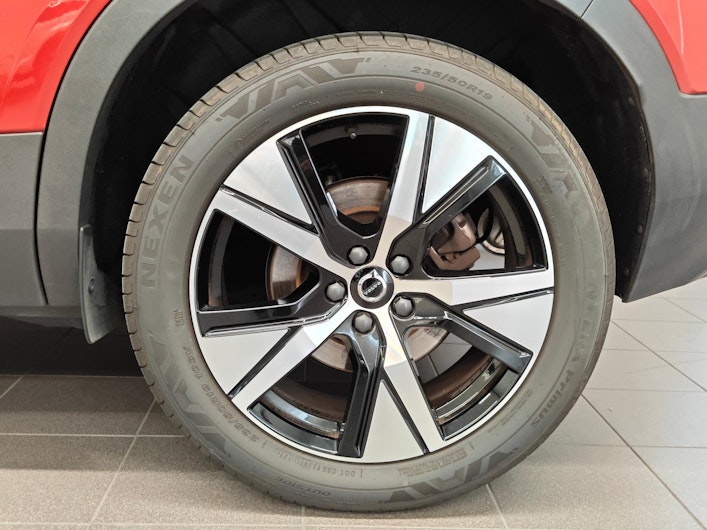 Vehicle image VOLVO XC40